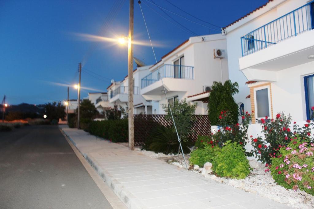 Kavalla Forest Villas Пафос Экстерьер фото